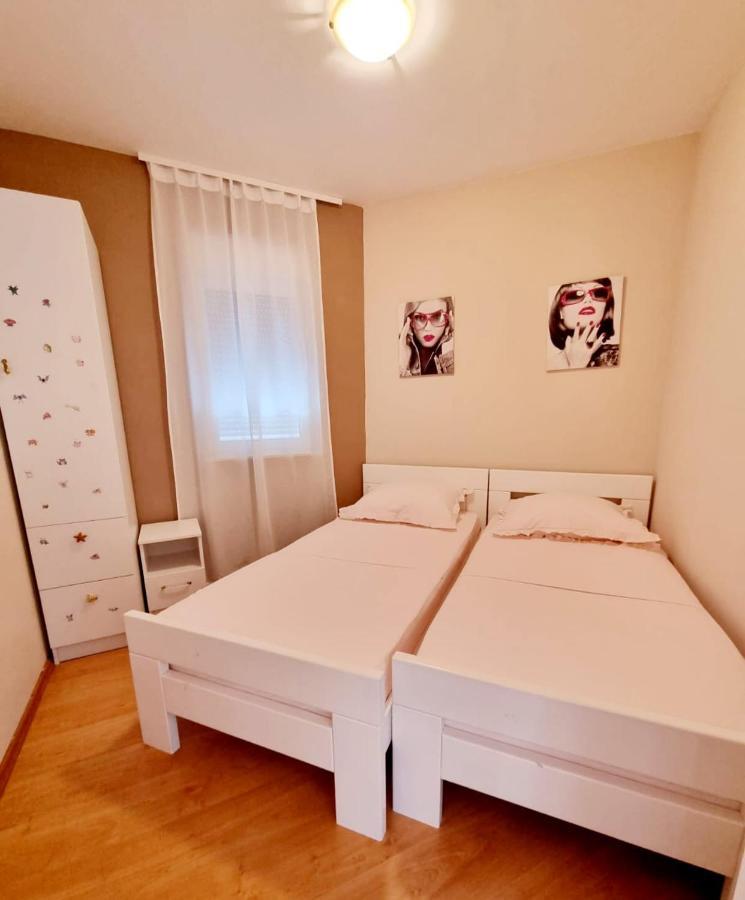 Apartment Iva Klek Buitenkant foto